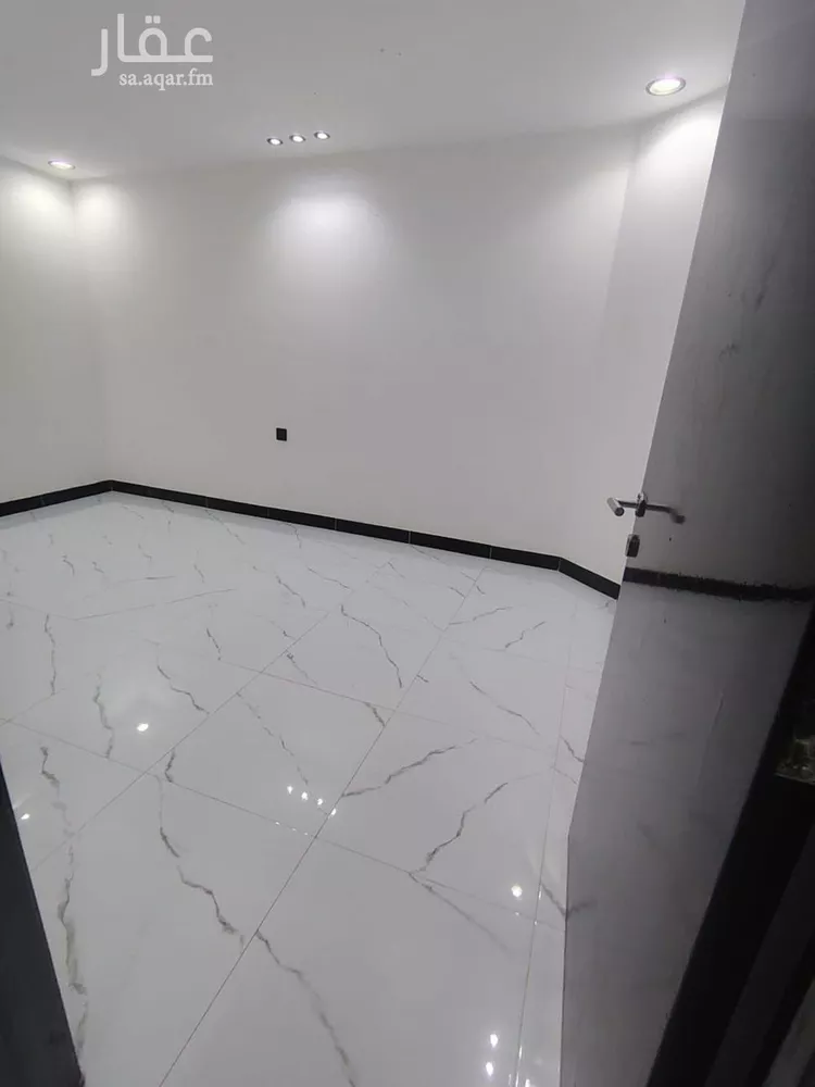 شقة للإيجار في شارع عقدة, حي السليمانية, مدينة الرياض, منطقة الرياض صورة 3