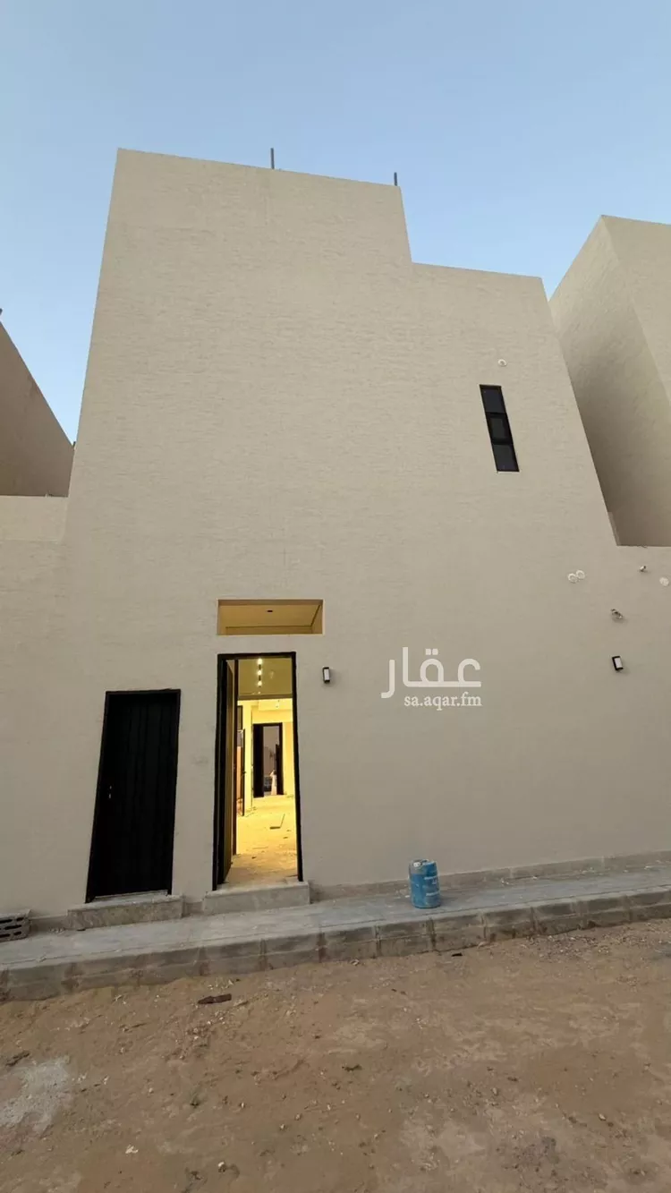 فيلا للبيع في شارع أحمد المستنير, حي المهدية, مدينة الرياض, منطقة الرياض صورة 4