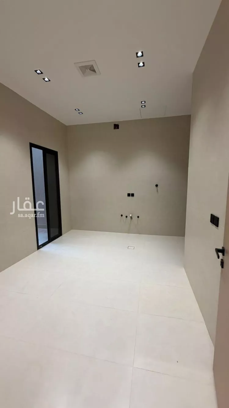 Floor for Sale in Riyadh Al Janadriyah صورة 3