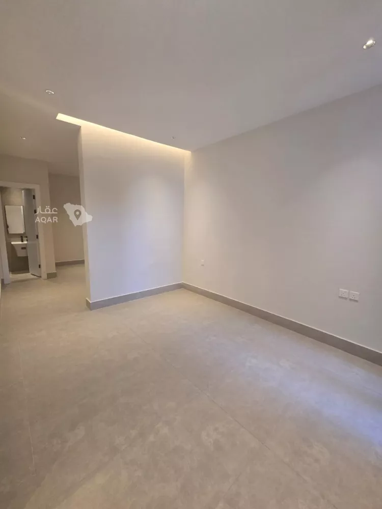 Floor for Sale in Riyadh An Narjis 8