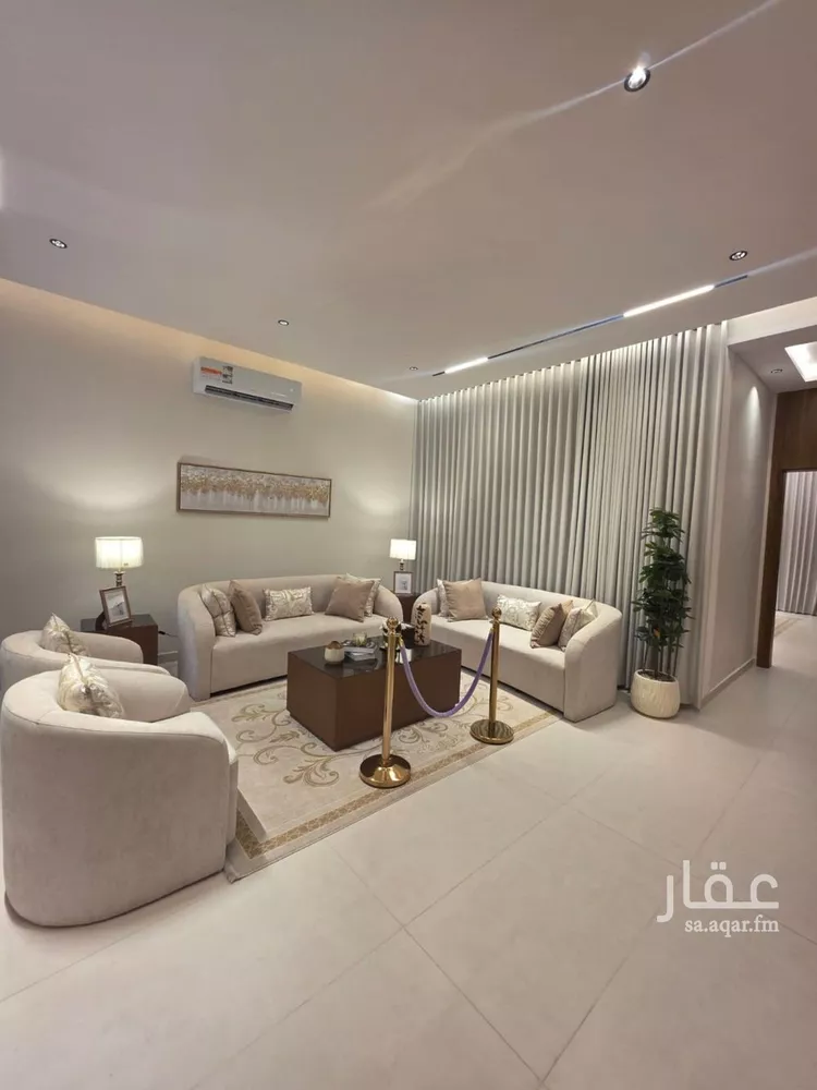 دور للبيع في شارع طريق النفود, حي عكاظ, مدينة الرياض, منطقة الرياض صورة 3