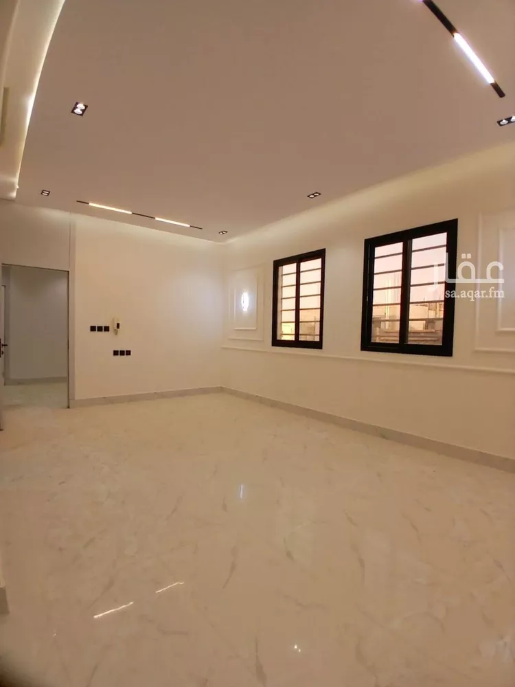 دور للبيع في شارع النسور, حي طيبة, مدينة الرياض, منطقة الرياض صورة 5