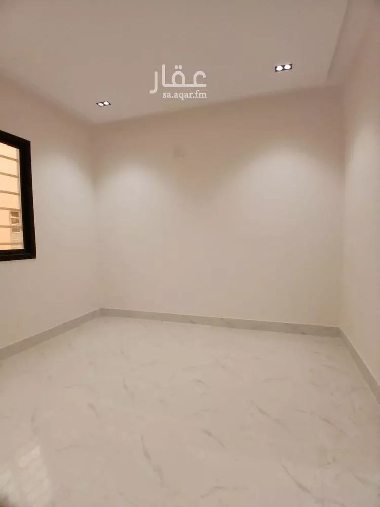 فيلا للبيع في شارع عيسى بن أبان, حي طيبة, مدينة الرياض, منطقة الرياض 13