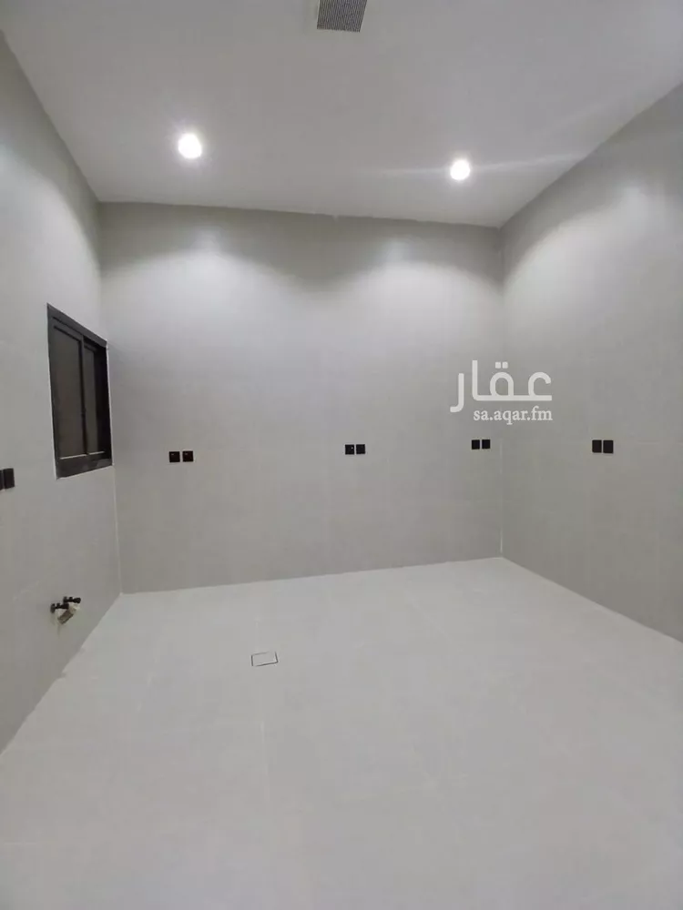 دور للبيع في شارع العزيزية الفرعي, حي الدار البيضاء, مدينة الرياض, منطقة الرياض 9