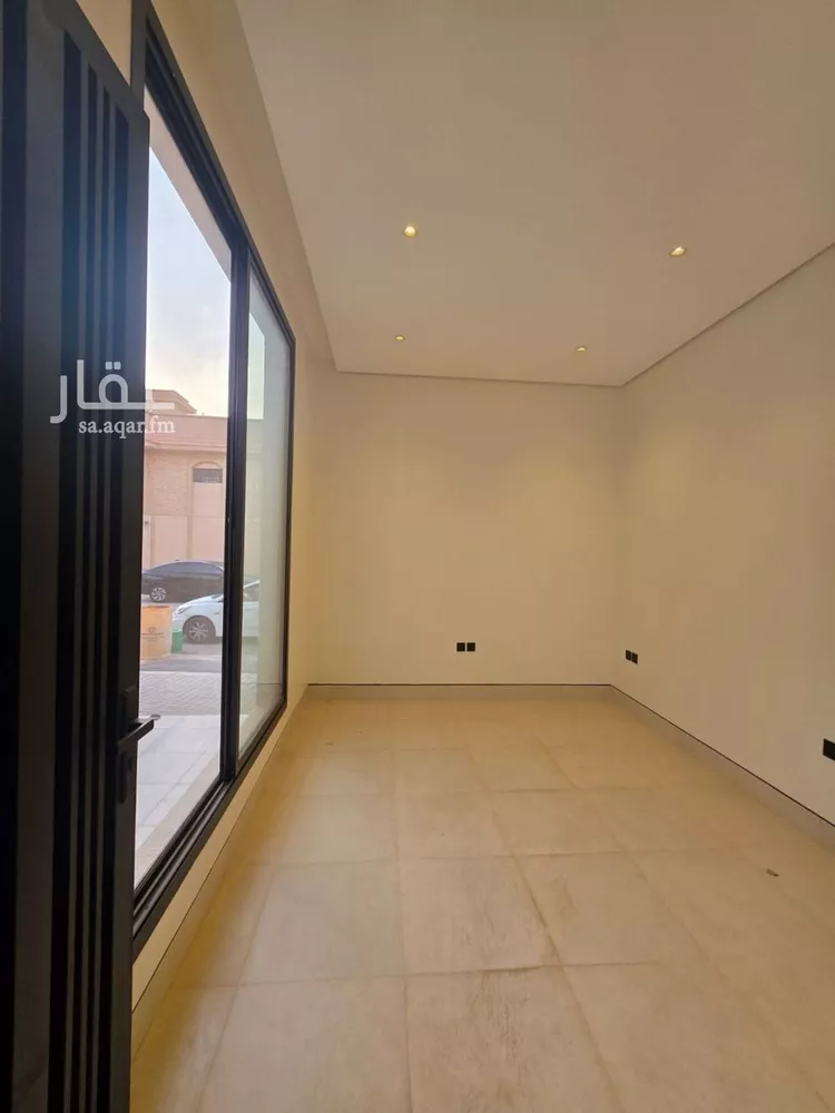 Floor for Sale in Riyadh Sultanah 11
