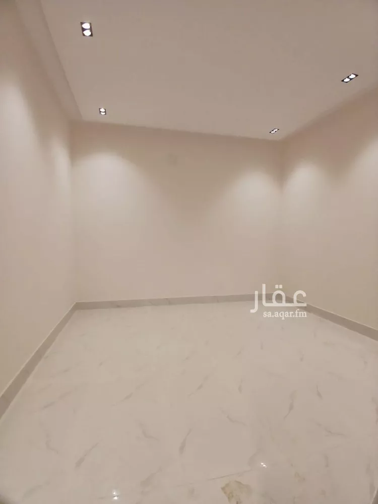 دور للبيع في شارع النسور, حي طيبة, مدينة الرياض, منطقة الرياض 6