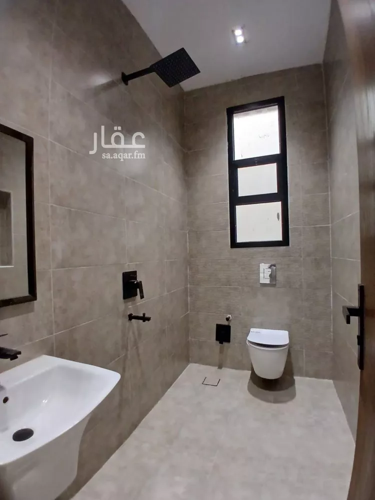 Floor for Sale in Riyadh Tuwaiq 17