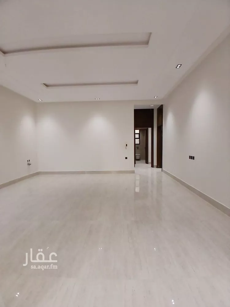 Floor for Sale in Riyadh Tuwaiq 12