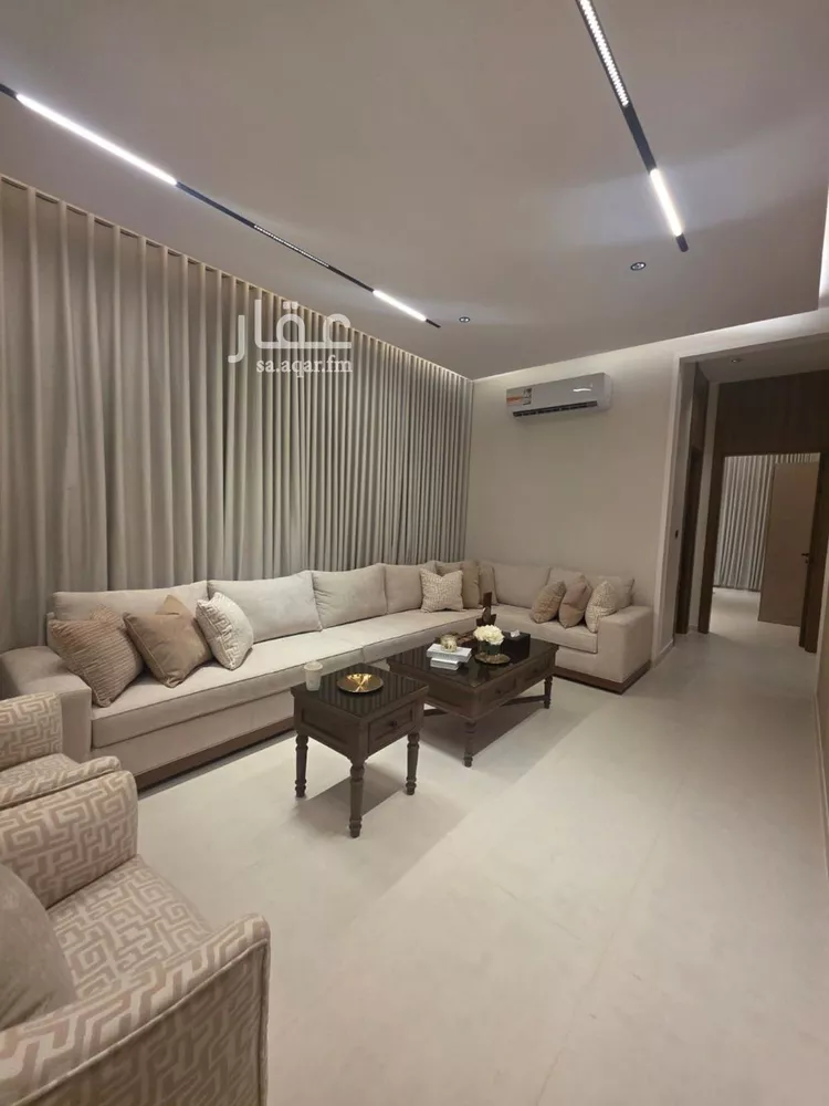 دور للبيع في شارع سعد بن هديب, حي عكاظ, مدينة الرياض, منطقة الرياض 8