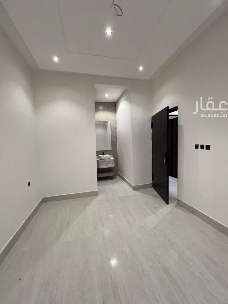 دور للبيع في شارع المبرد, حي الحزم, مدينة الرياض, منطقة الرياض 8