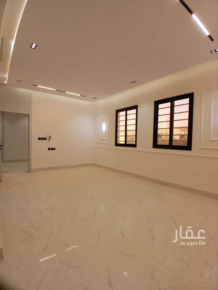 دور للبيع في شارع النسور, حي طيبة, مدينة الرياض, منطقة الرياض صورة 3