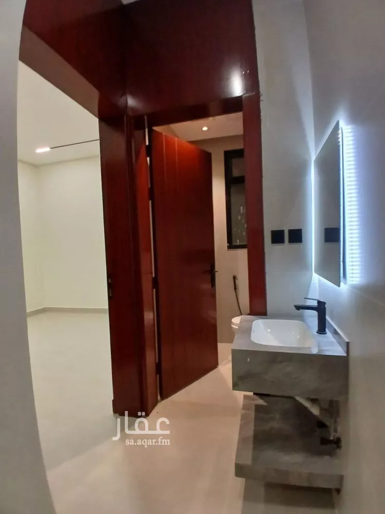 دور للبيع في شارع العزيزية الفرعي, حي الدار البيضاء, مدينة الرياض, منطقة الرياض 12
