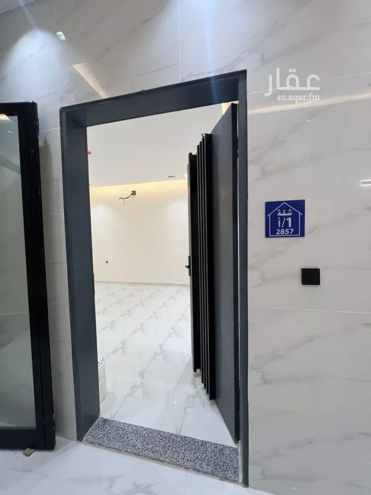 شقة للبيع في شارع عائش بن الصامت بن دريد, حي العوالي, مدينة الرياض, منطقة الرياض صورة 2