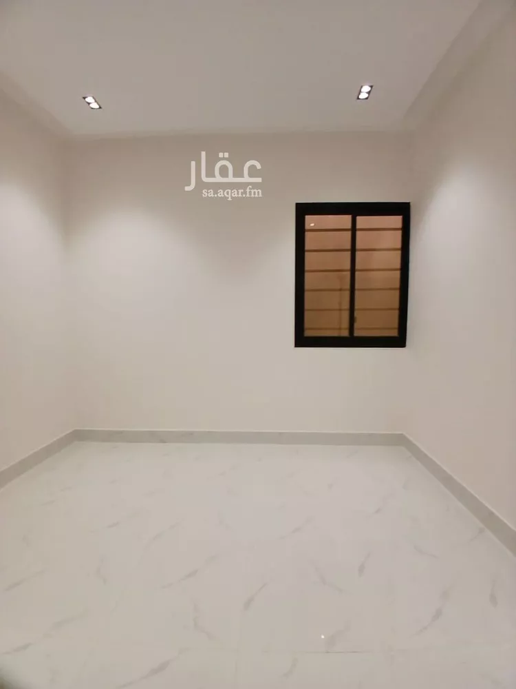 دور للبيع في شارع النسور, حي طيبة, مدينة الرياض, منطقة الرياض صورة 4