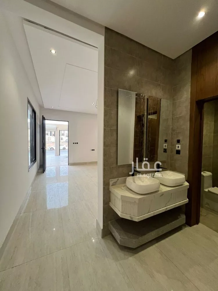 دور للبيع في شارع المبرد, حي الحزم, مدينة الرياض, منطقة الرياض 11