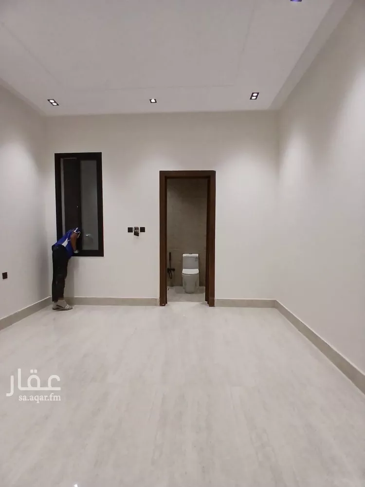 Floor for Sale in Riyadh Tuwaiq 10