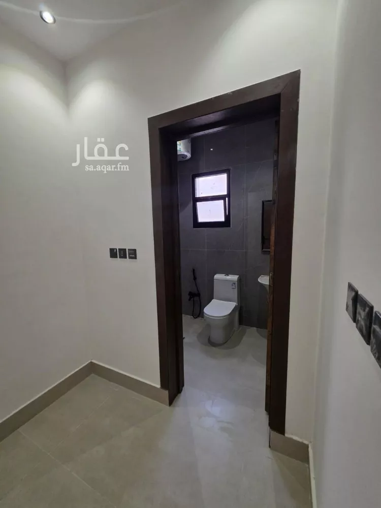 فيلا للبيع في شارع الأمير عبدالرحمن بن سعود بن عبدالعزيز, حي طويق, مدينة الرياض, منطقة الرياض 8