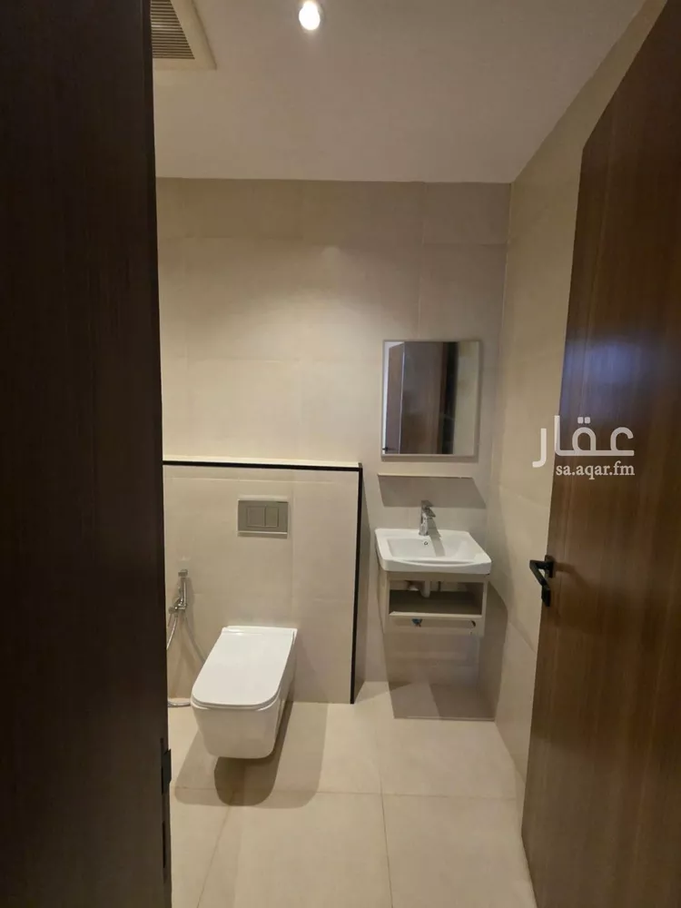 شقة للبيع في شارع عبدالملك بن هشام, حي السويدي, مدينة الرياض, منطقة الرياض 7