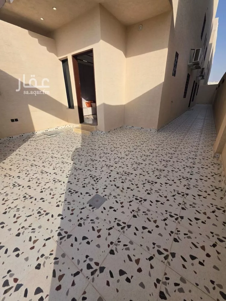 دور للبيع في شارع النسور, حي طيبة, مدينة الرياض, منطقة الرياض صورة 5