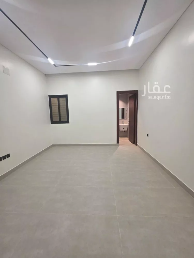 دور للبيع في شارع العزيزية الفرعي, حي الدار البيضاء, مدينة الرياض, منطقة الرياض 20