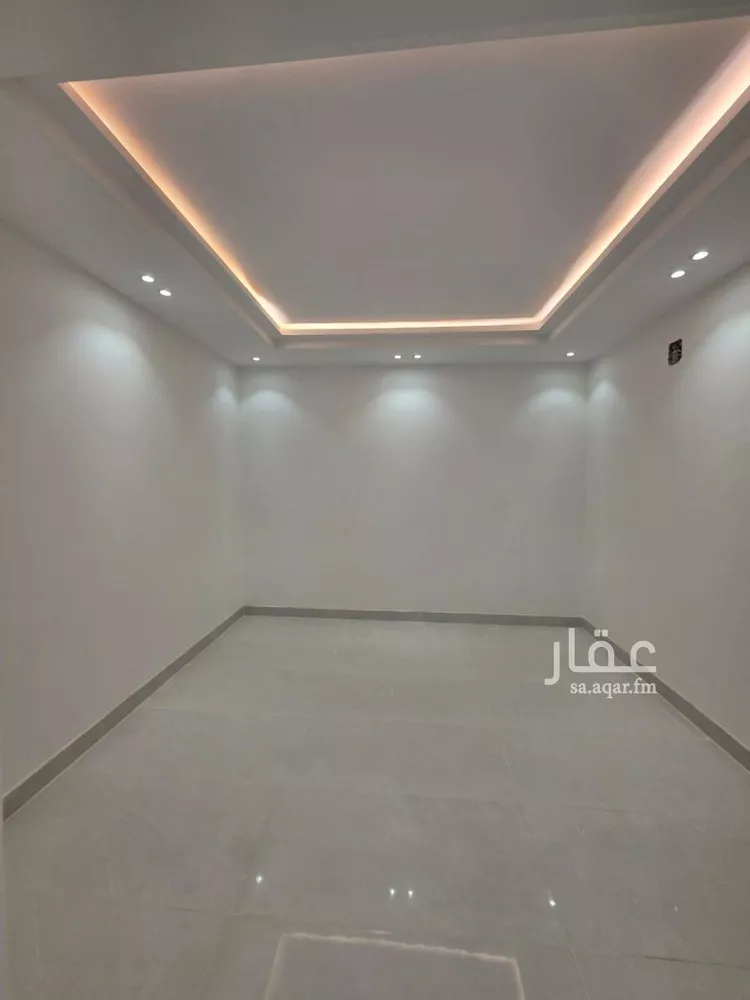 دور للبيع في شارع النسور, حي طيبة, مدينة الرياض, منطقة الرياض 7