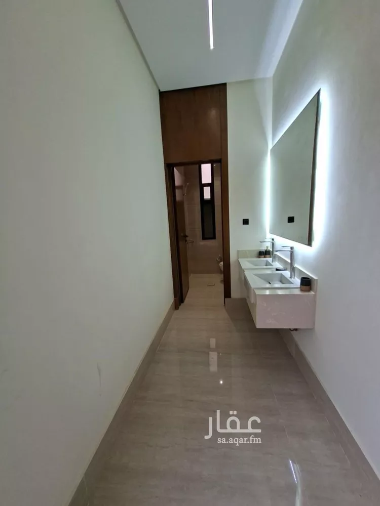 فيلا للبيع في شارع ابن سيدة اللغوي, حي عكاظ, مدينة الرياض, منطقة الرياض 6