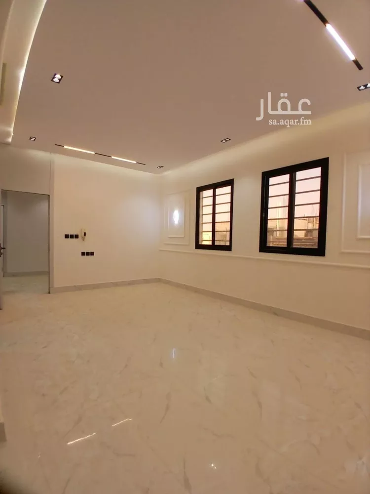 دور للبيع في شارع النسور, حي طيبة, مدينة الرياض, منطقة الرياض 16