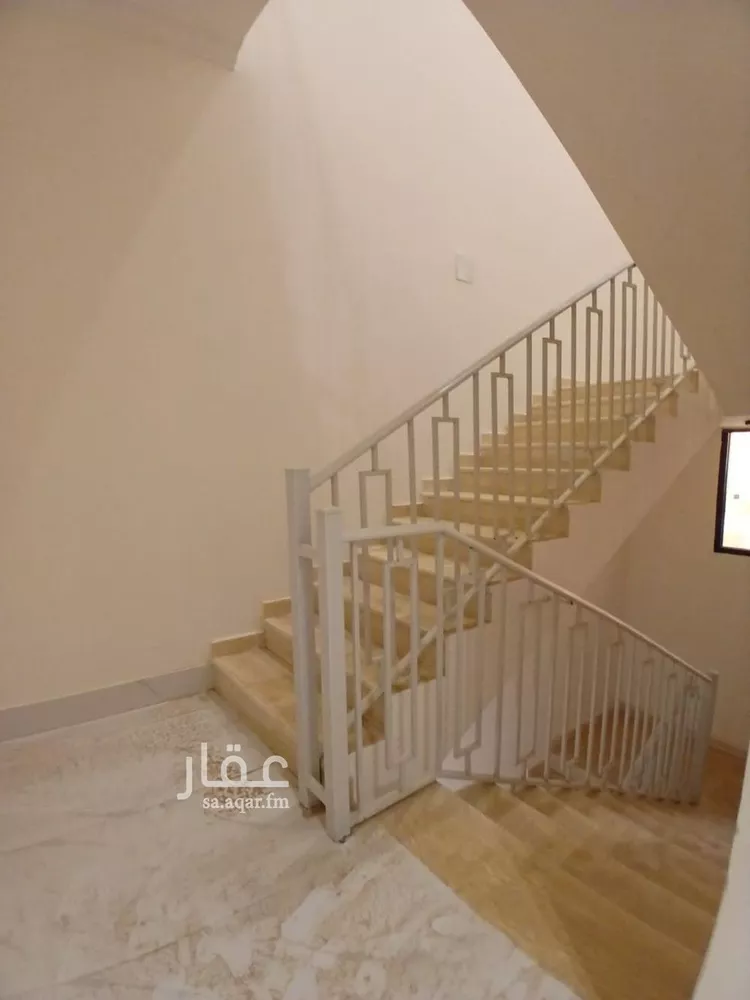 دور للبيع في شارع النسور, حي طيبة, مدينة الرياض, منطقة الرياض 17