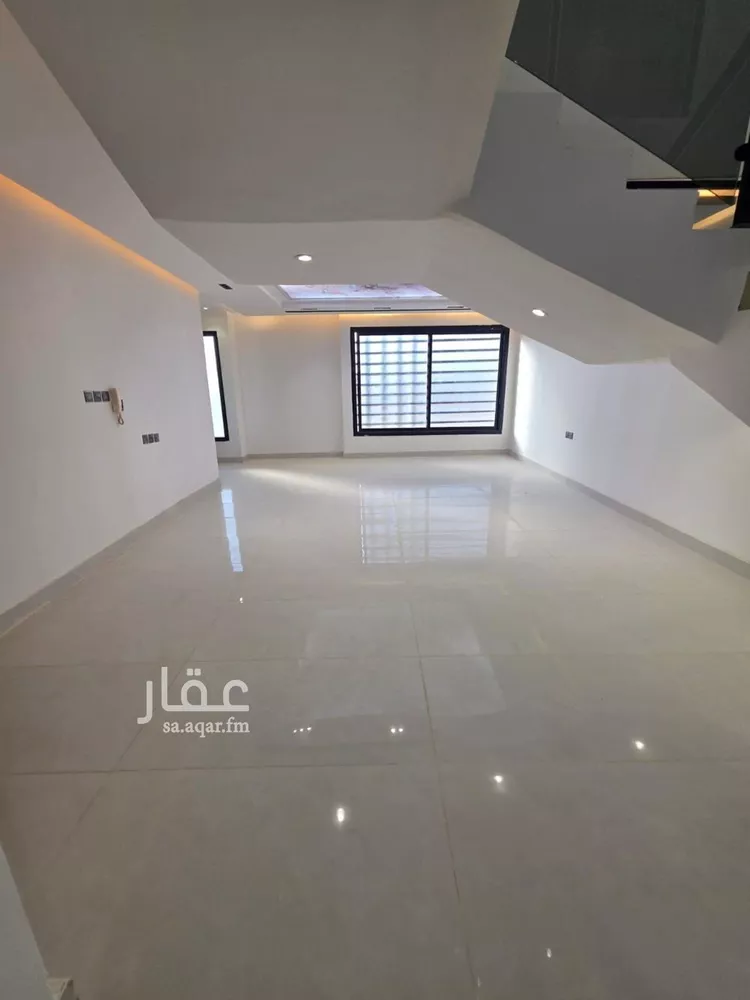 فيلا للبيع في شارع النسور, حي طيبة, مدينة الرياض, منطقة الرياض 11