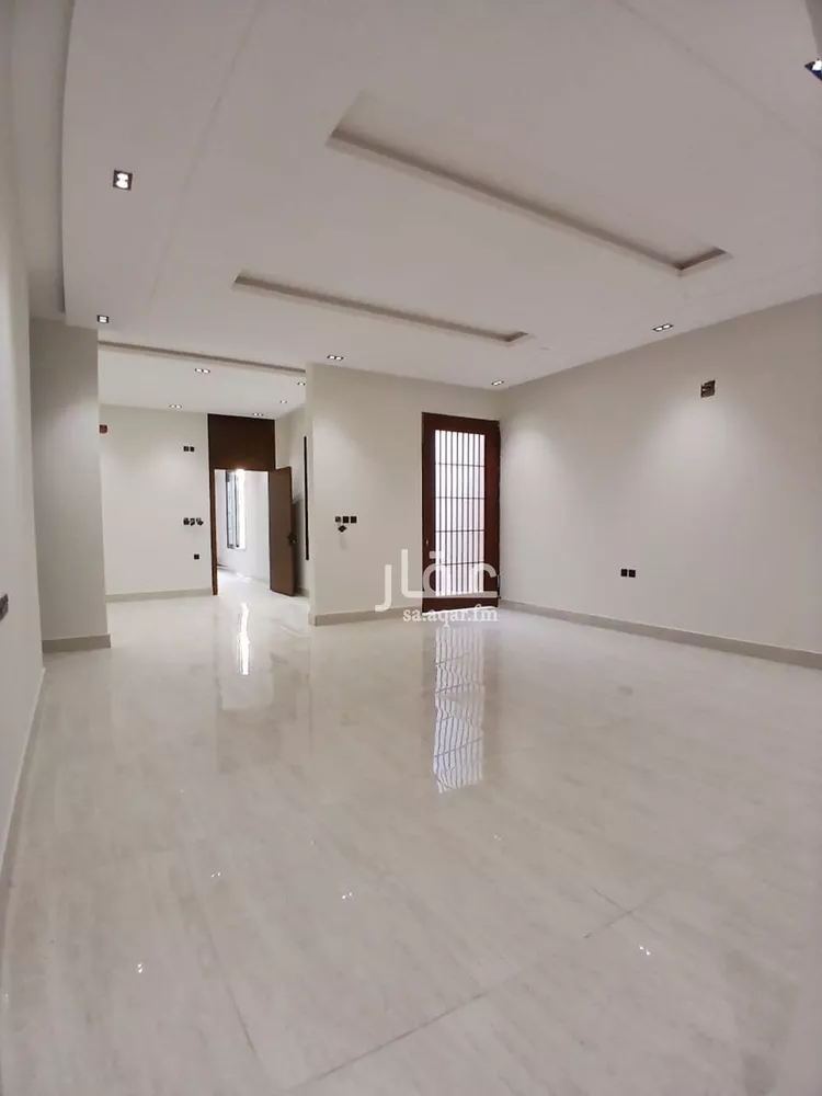 Floor for Sale in Riyadh Tuwaiq 11