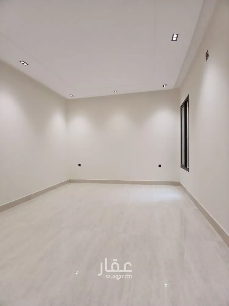 Floor for Sale in Riyadh Tuwaiq 13