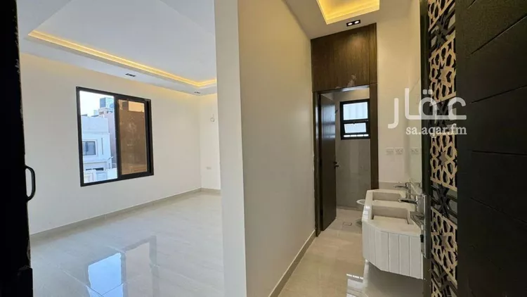 Floor for Sale in Riyadh Okaz صورة 4