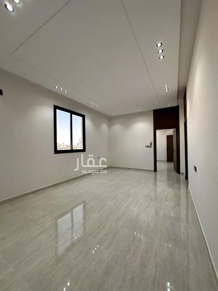 Floor for Sale in Riyadh Al Hazm 9