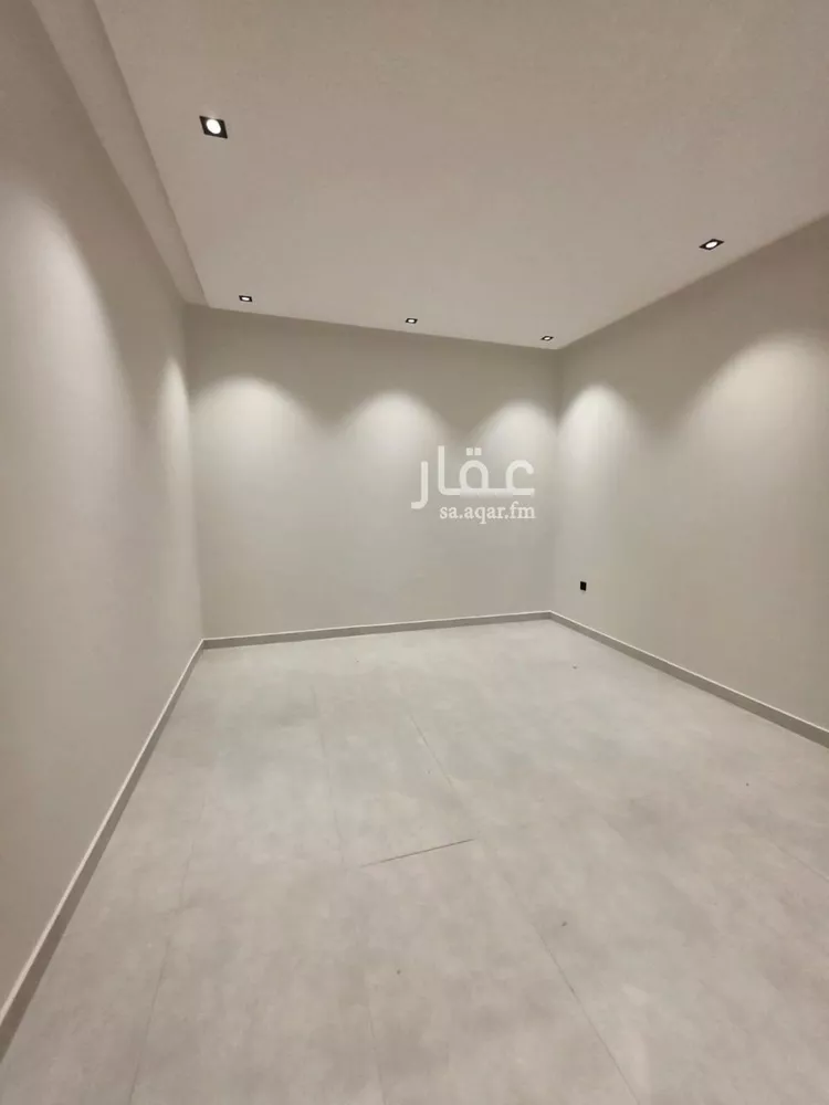 فيلا للبيع في شارع حاسم, حي العريجاء الغربي, مدينة الرياض, منطقة الرياض صورة 5