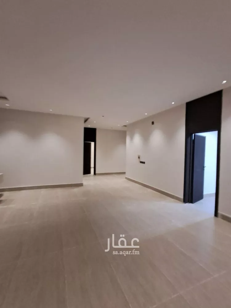 Floor for Sale in Riyadh Tuwaiq صورة 2