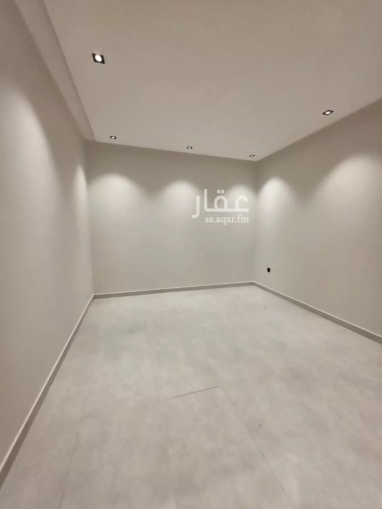 دور للبيع في شارع الفرسان, حي عكاظ, مدينة الرياض, منطقة الرياض صورة 4