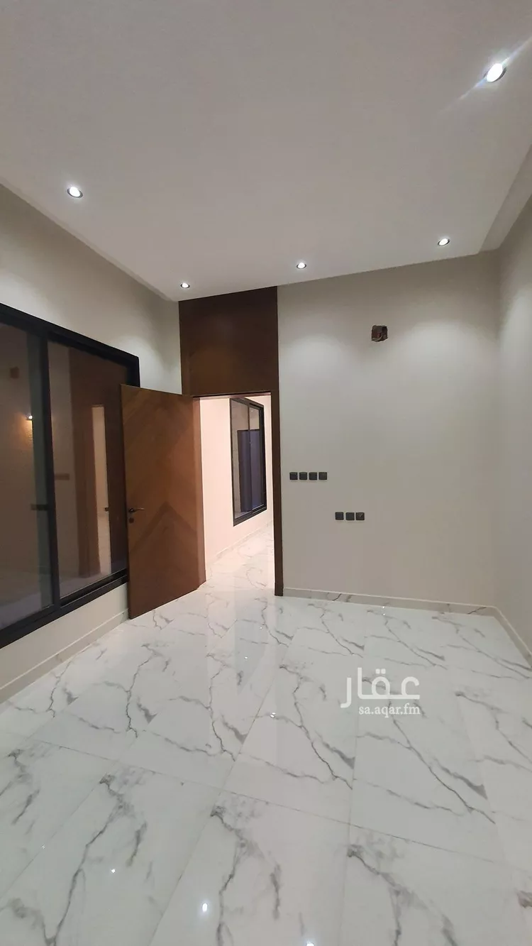 دور للبيع في شارع أحمد الهمداني, حي طويق, مدينة الرياض, منطقة الرياض 10
