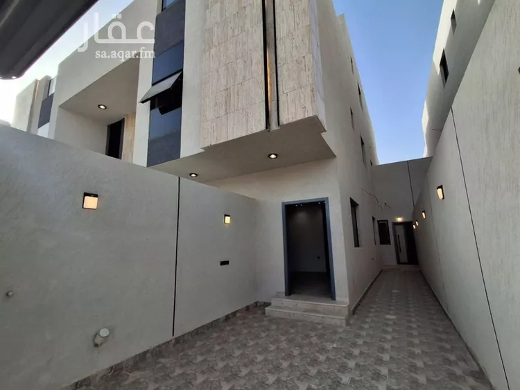 Floor for Sale in Riyadh Tuwaiq