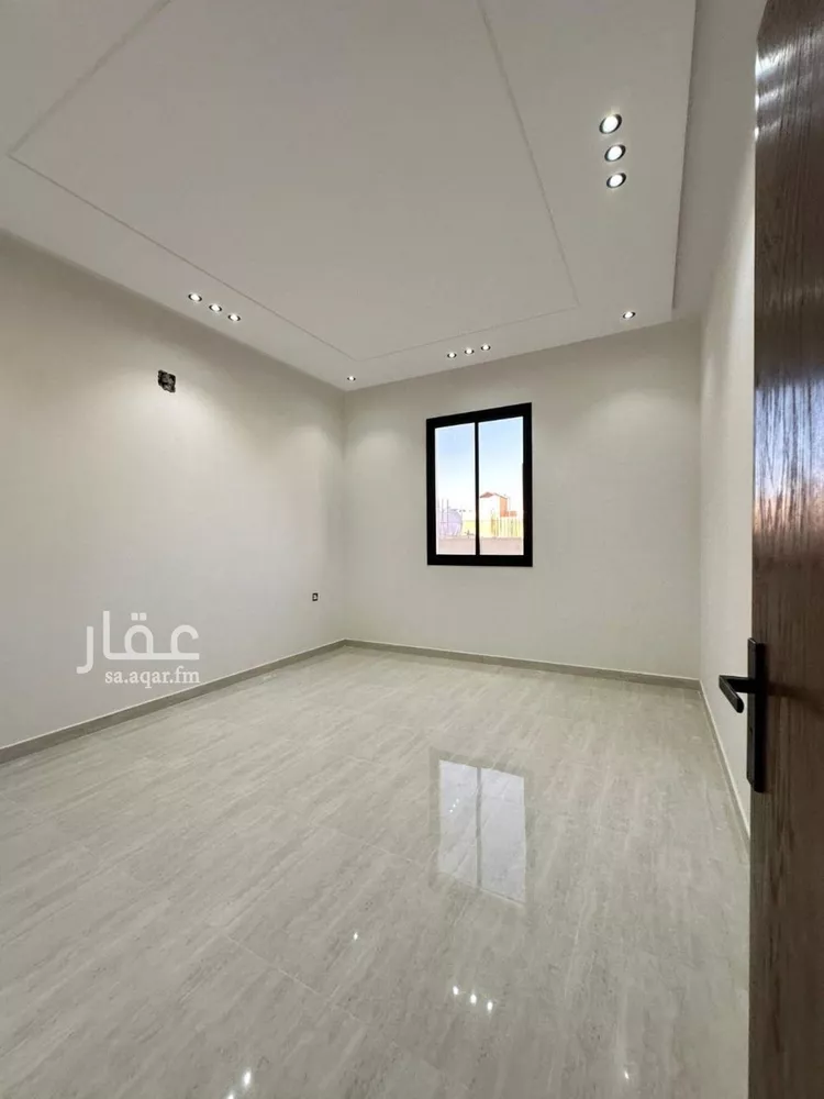 Floor for Sale in Riyadh Al Hazm 9