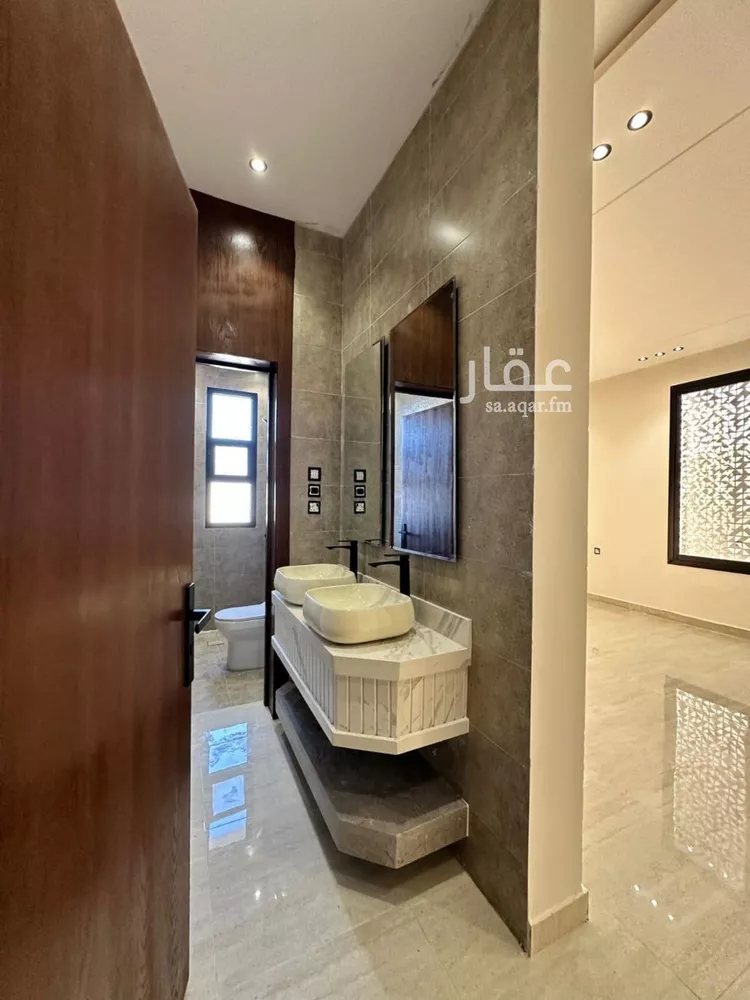 دور للبيع في شارع الرحمانية, حي الحزم, مدينة الرياض, منطقة الرياض صورة 3