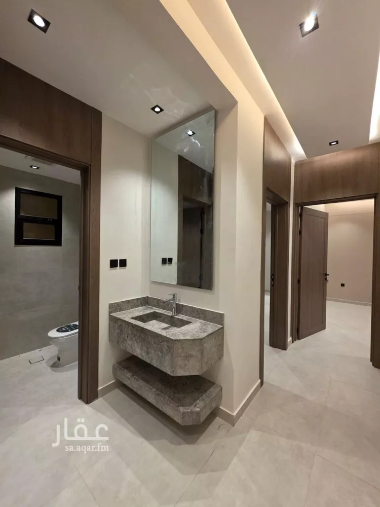 دور للبيع في شارع الفرسان, حي عكاظ, مدينة الرياض, منطقة الرياض صورة 5