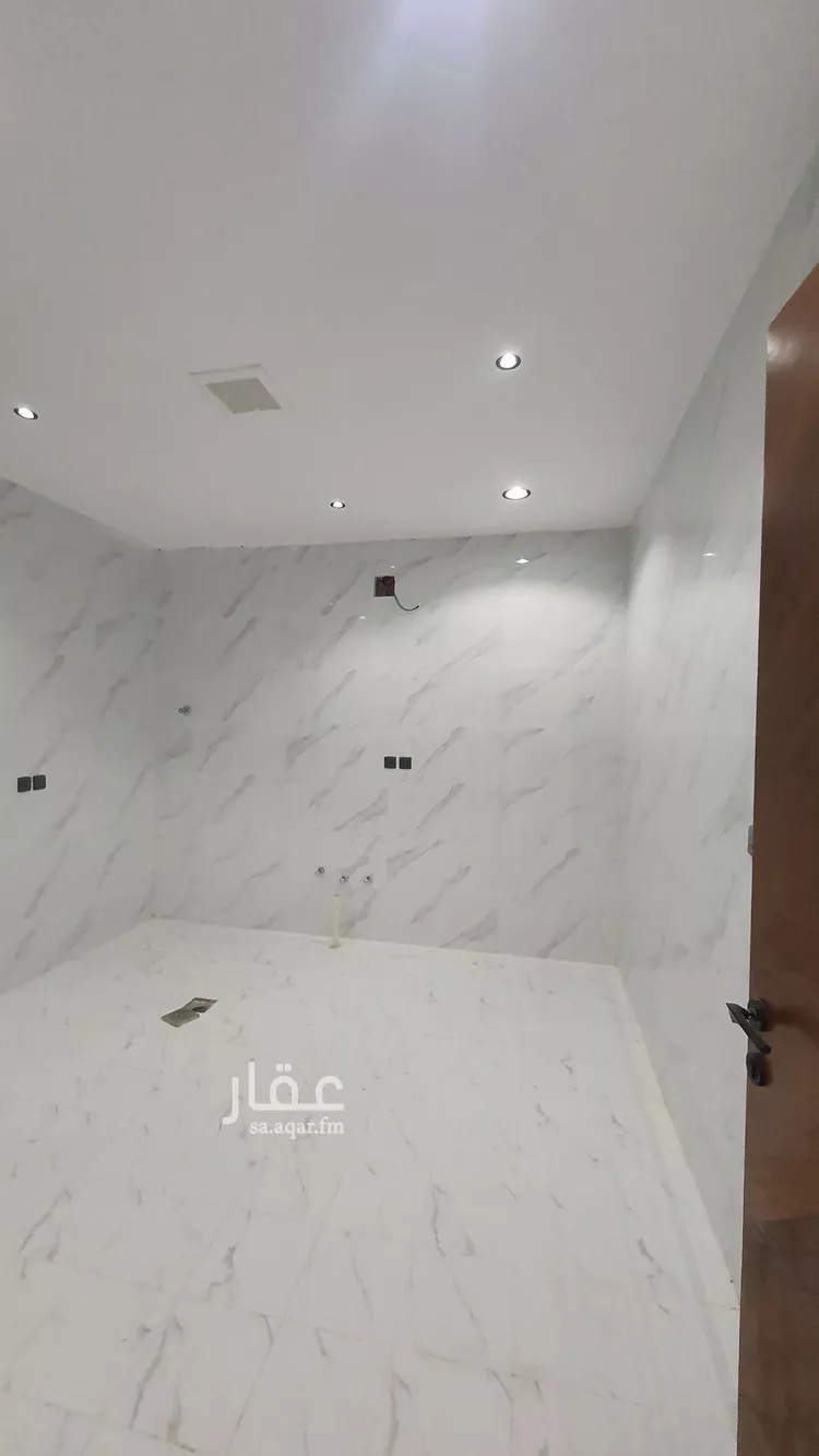 Floor for Sale in Riyadh Tuwaiq صورة 2