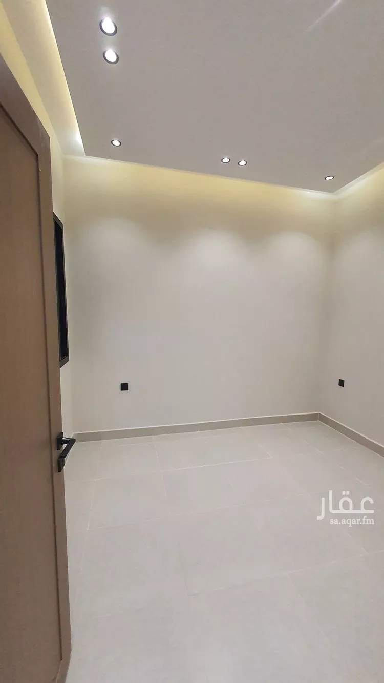 دور للبيع في شارع محمد بن جريج, حي طويق, مدينة الرياض, منطقة الرياض صورة 5