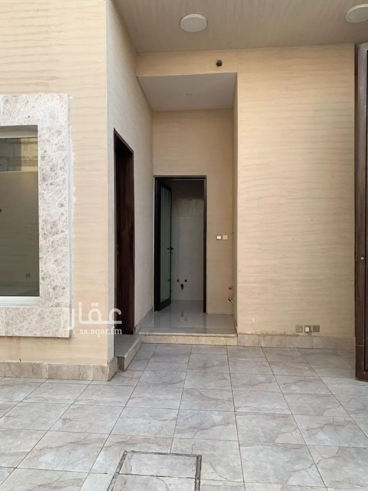 فيلا للبيع في شارع محمد بن جريج, حي العارض, مدينة الرياض, منطقة الرياض 11