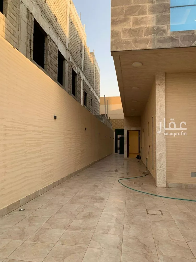 فيلا للبيع في شارع محمد بن جريج, حي العارض, مدينة الرياض, منطقة الرياض 14