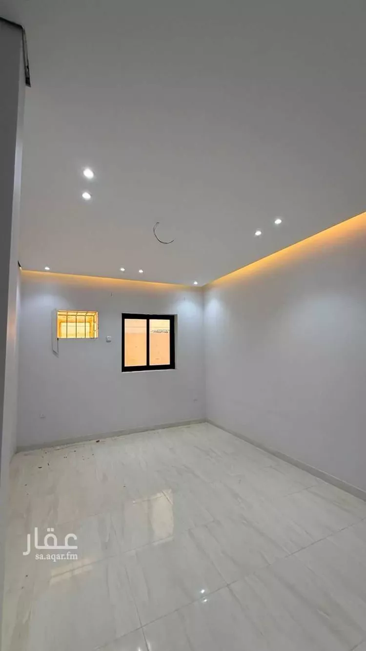 شقة للإيجار في شارع الطوارف ، حي الريان ، تبوك ، منطقة تبوك
