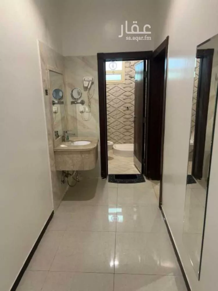 شقة للإيجار في شارع الامام احمد بن حنبل, حي المحمدية 2, مدينة جازان, منطقة جازان صورة 5