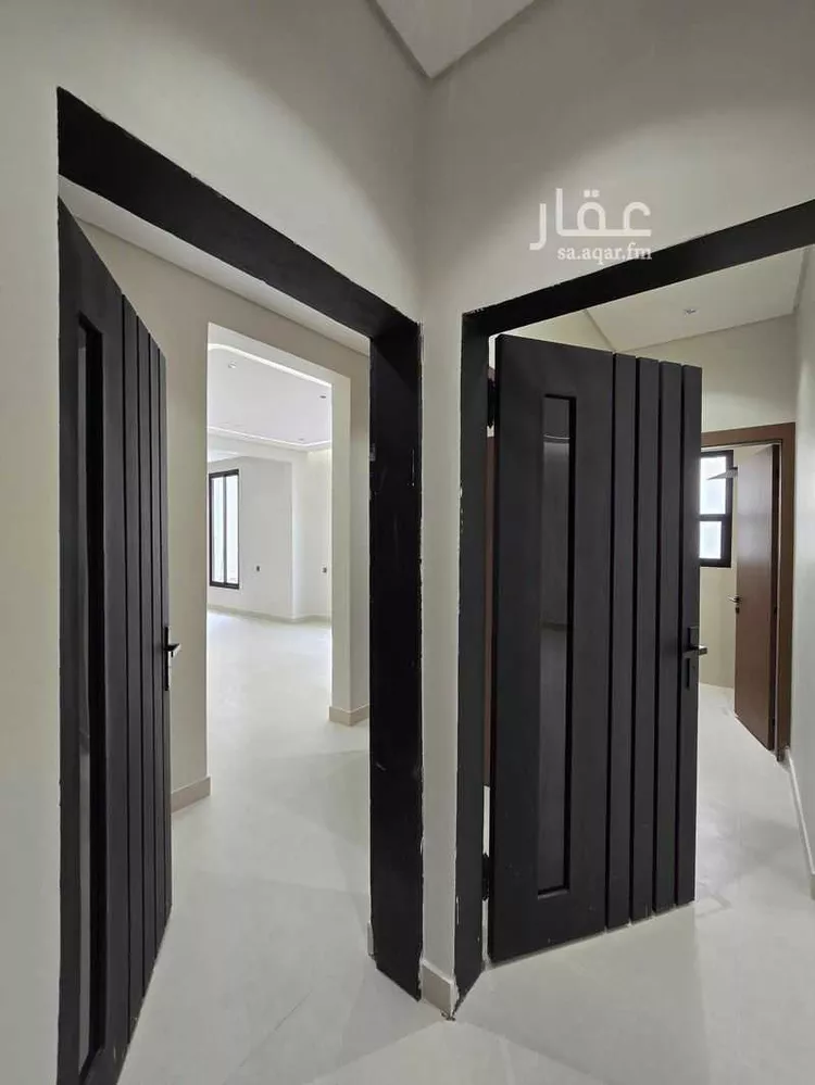 Floor for Sale in Riyadh Al Janadriyah صورة 4