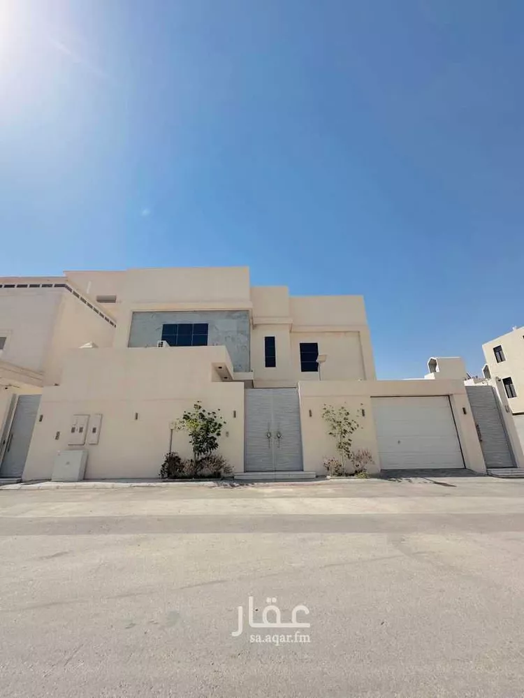 فيلا للبيع في شارع محمد بن أحمد الفاسي, حي المهدية, مدينة الرياض, منطقة الرياض