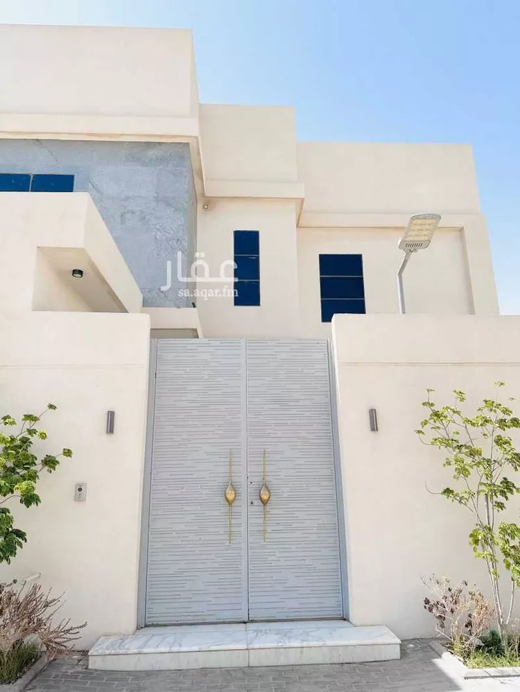 فيلا للبيع في شارع محمد بن أحمد الفاسي, حي المهدية, مدينة الرياض, منطقة الرياض صورة 2